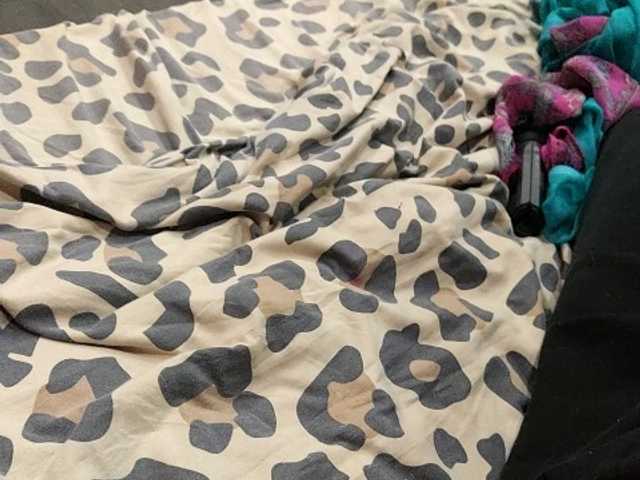 le modèle Karinasky est en webcam porno dans un show sur le site bongacams, il possède les tags suivants: White/Caucasian,Brunette,Shaved