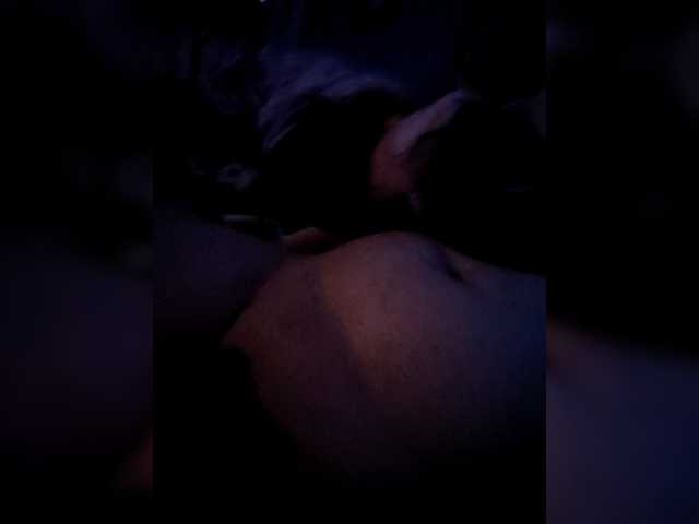 Karinasky's BongaCams show and profile