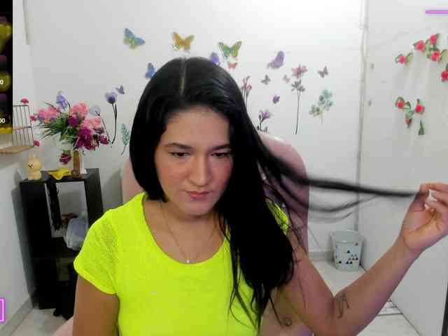 jenny-kitty- webcam