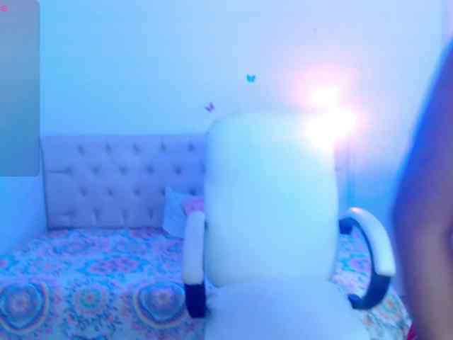 jenny-kitty- webcam