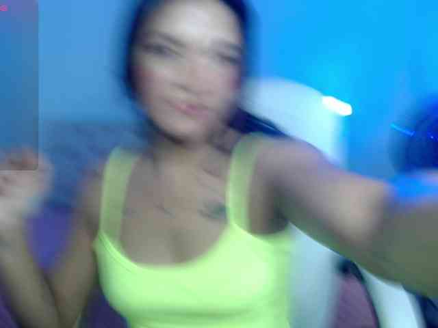 jenny-kitty- webcam
