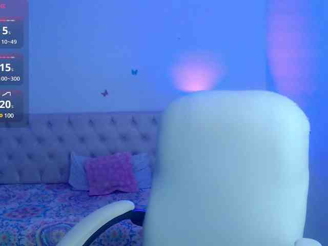 jenny-kitty- webcam