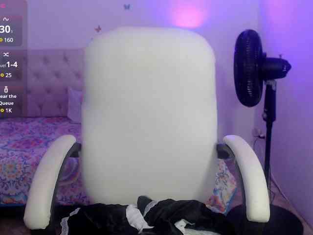 jenny-kitty- webcam