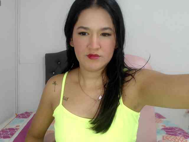 jenny-kitty- webcam