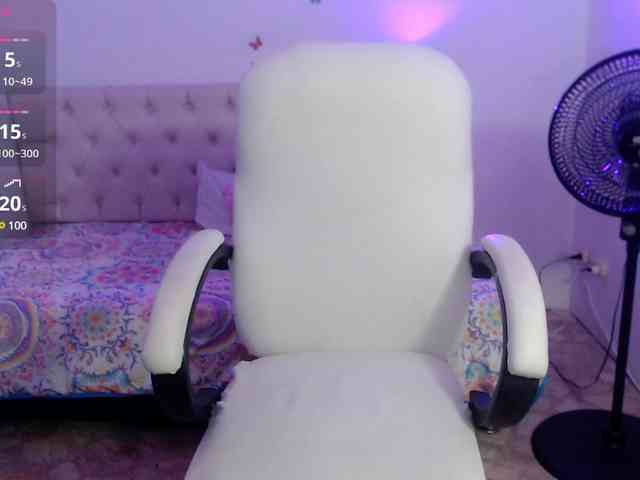 jenny-kitty- webcam