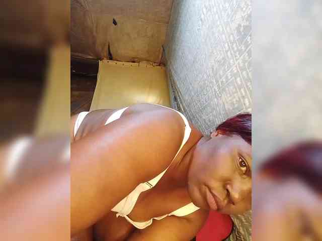 Josephine69 webcam