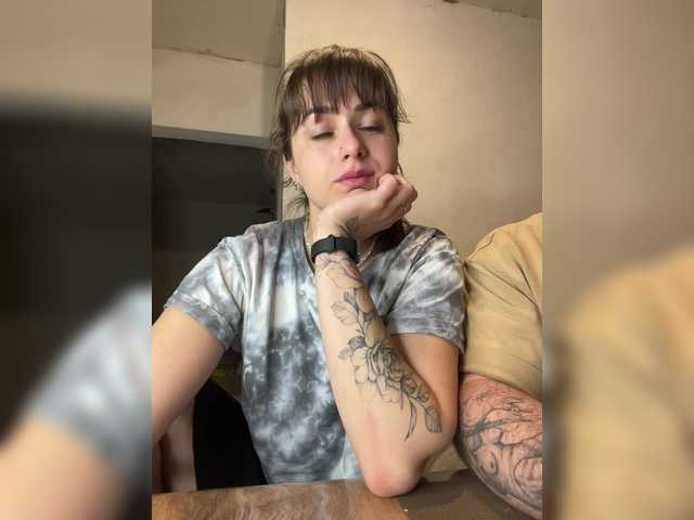 Cherry-viking98's BongaCams show and profile