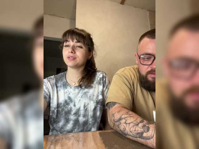 Cherry-viking98's BongaCams show and profile