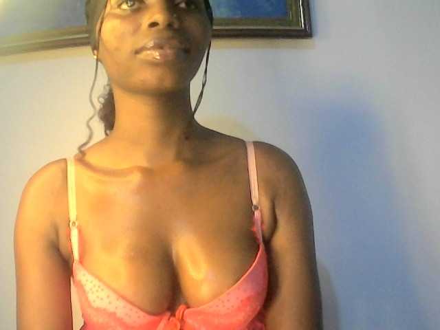 X-rosy on BongaCams 