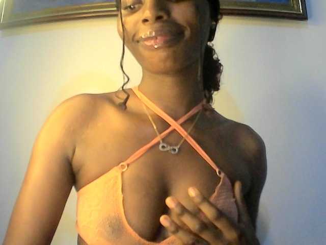X-rosy on BongaCams 