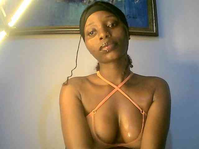 X-rosy Live Webcam on BongaCams