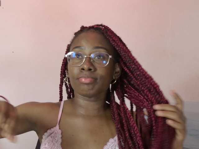 mila-n-max's BongaCams show and profile