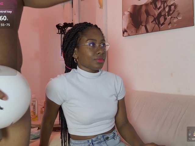 mila-n-max from BongaCams is Freechat