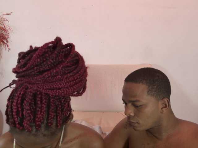 mila-n-max's BongaCams show and profile