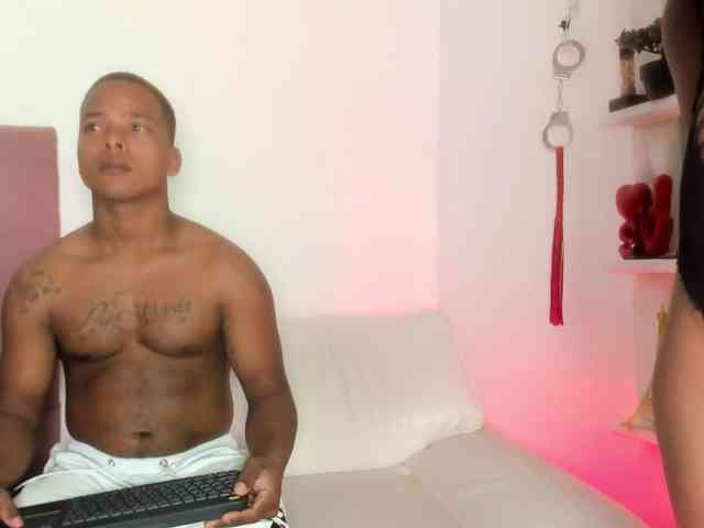 mila-n-max webcam