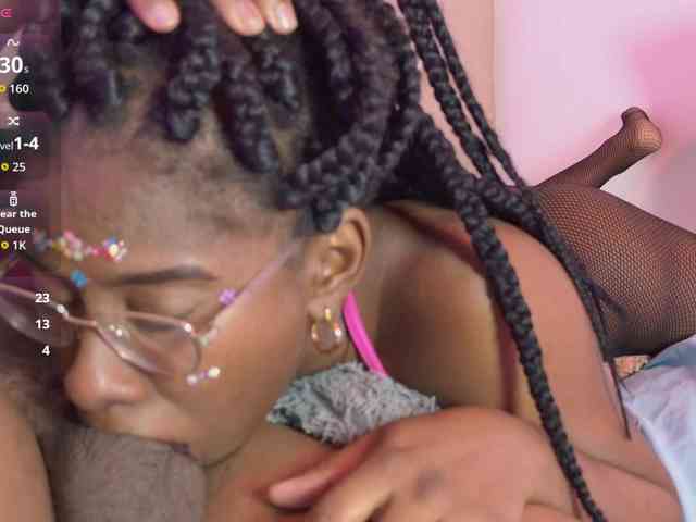 mila-n-max webcam