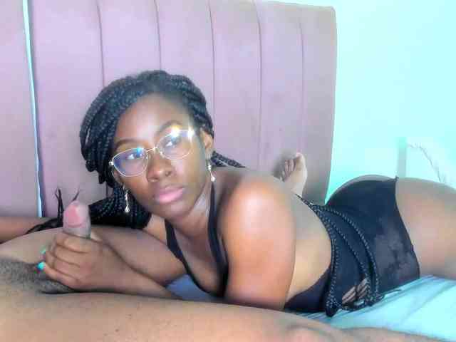 mila-n-max webcam