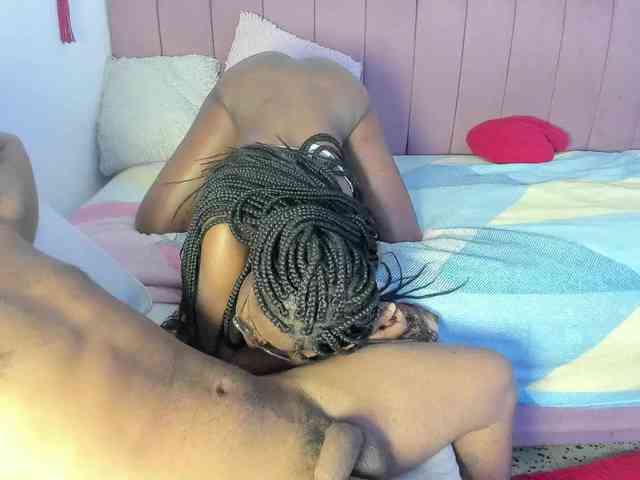 mila-n-max webcam
