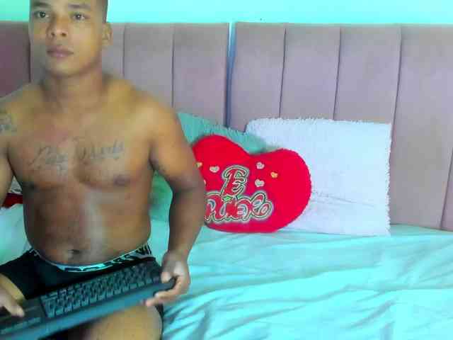 mila-n-max webcam