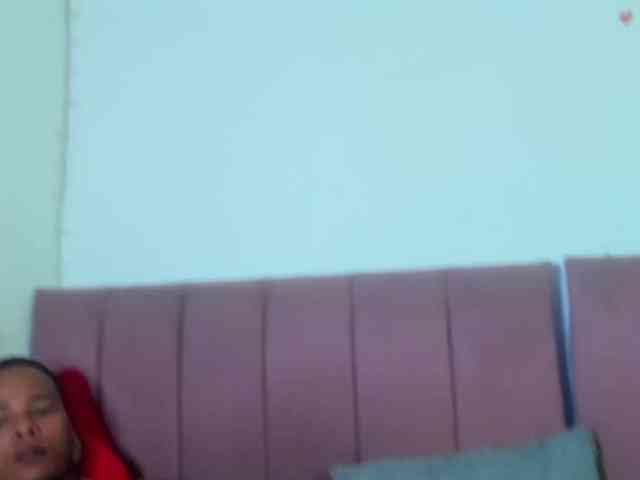 mila-n-max webcam
