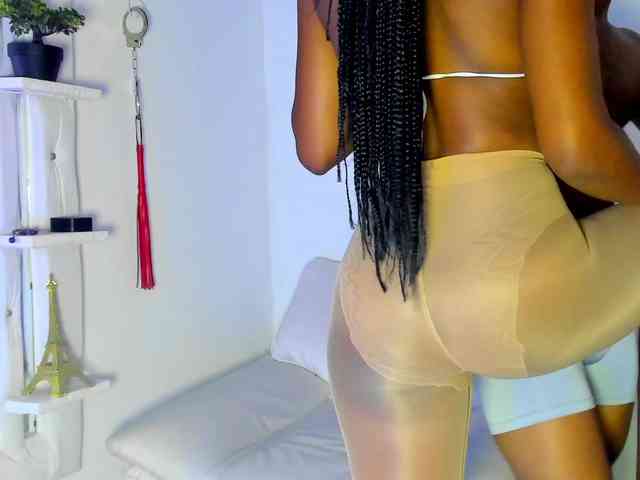mila-n-max webcam