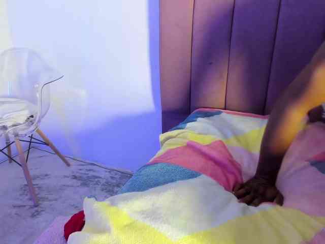 mila-n-max webcam