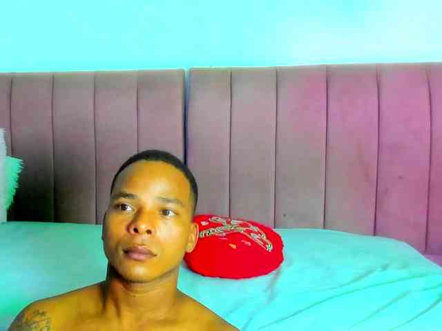 mila-n-max webcam