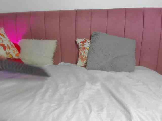 mila-n-max webcam