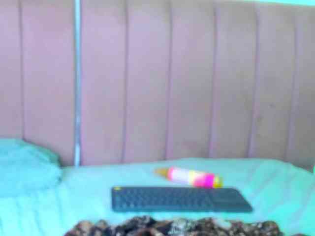 mila-n-max webcam