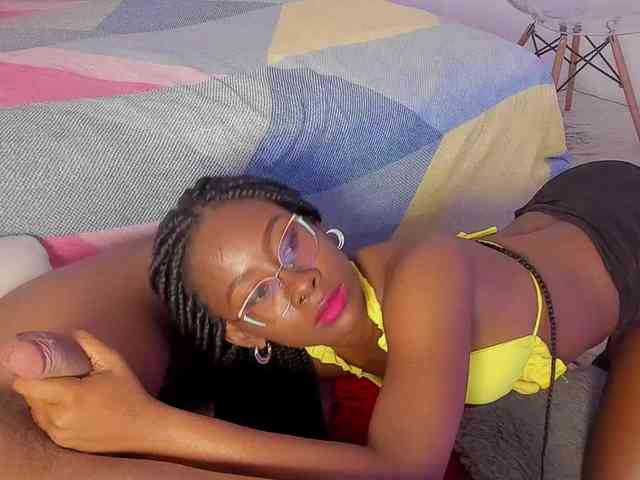 mila-n-max webcam