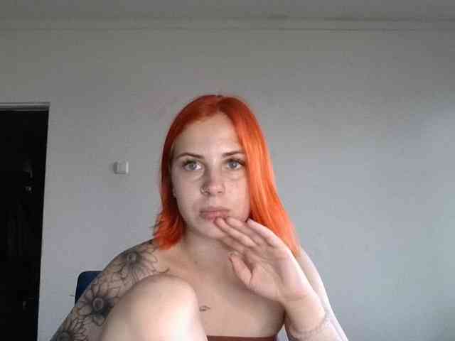 AlisMoona webcam