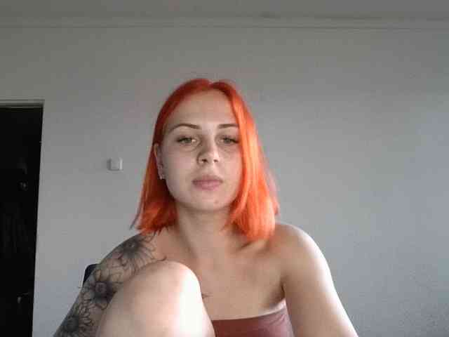 AlisMoona webcam