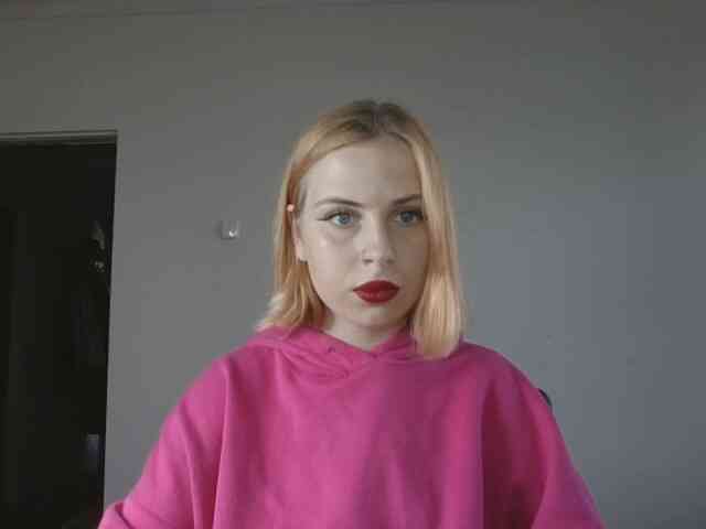 AlisMoona webcam