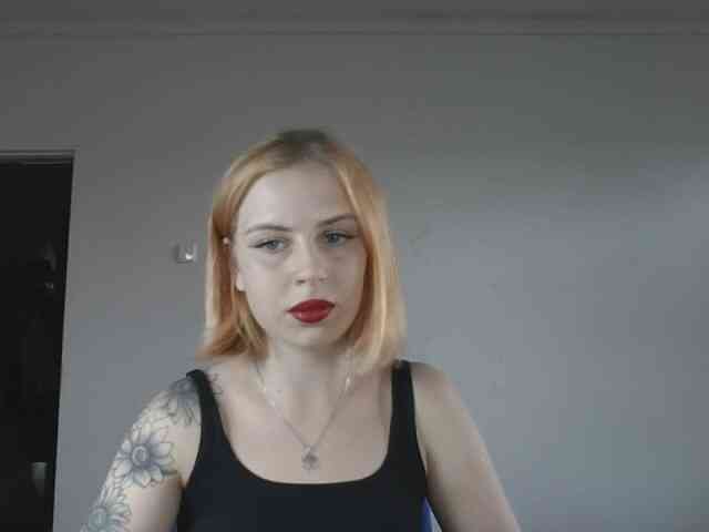 AlisMoona webcam
