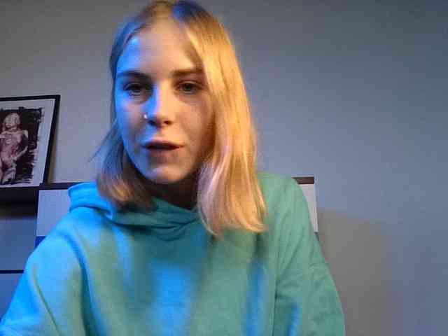 AlisMoona webcam