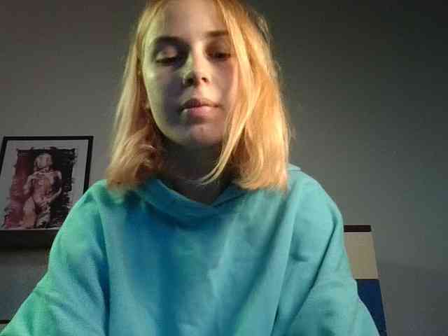AlisMoona webcam