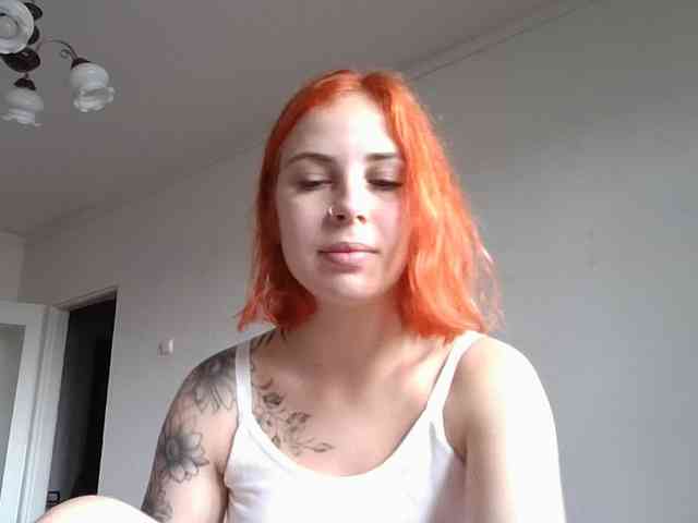 AlisMoona webcam