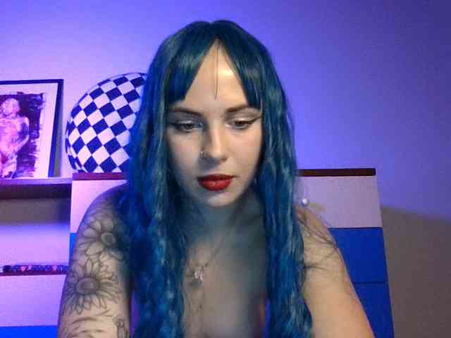 AlisMoona webcam