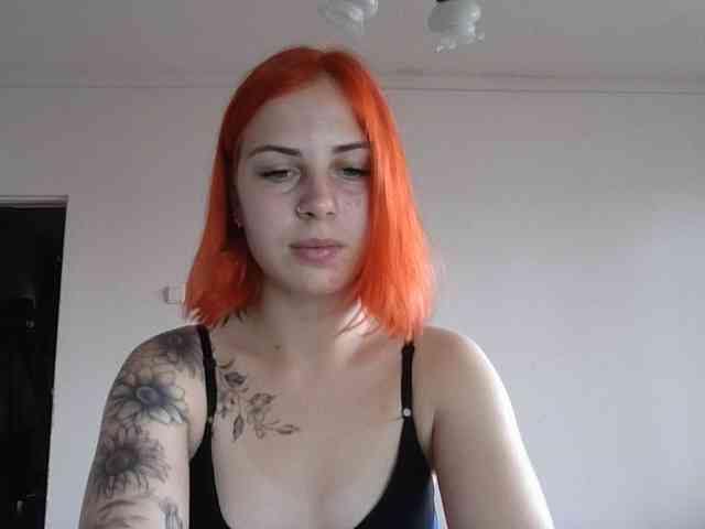 AlisMoona webcam