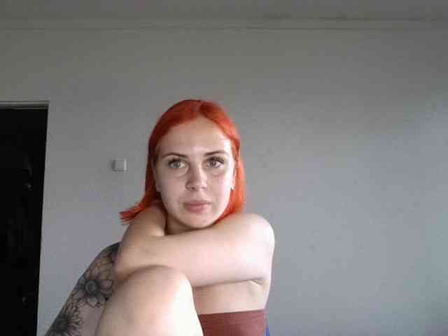 AlisMoona webcam