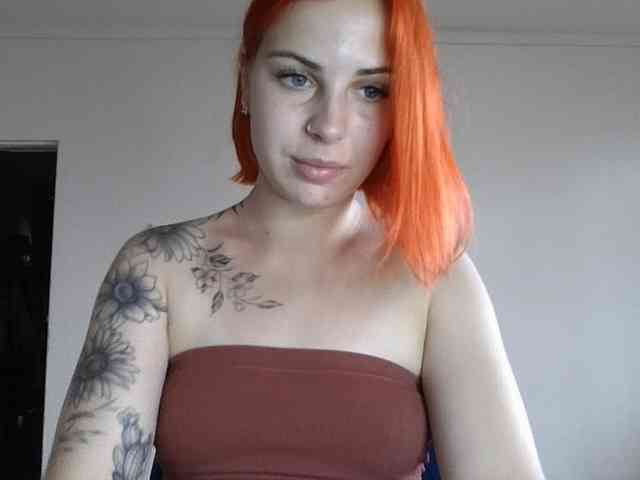 AlisMoona webcam