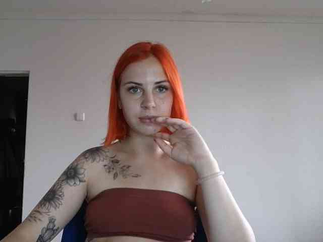 AlisMoona webcam