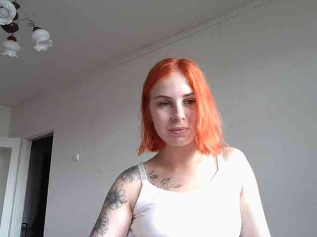 AlisMoona webcam
