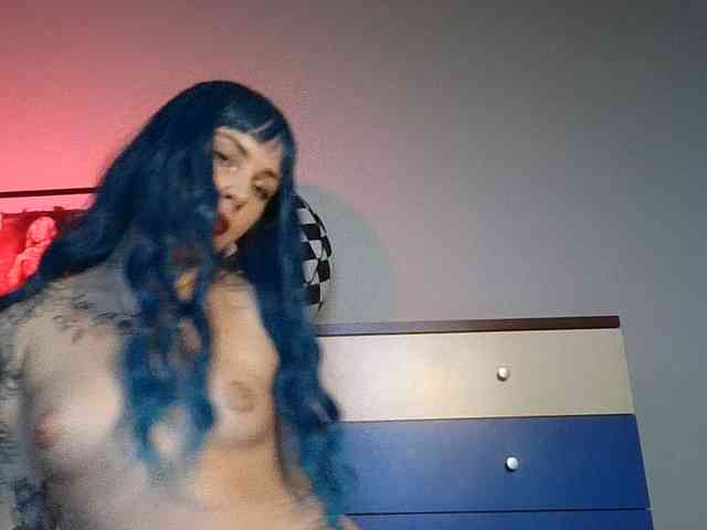 AlisMoona webcam