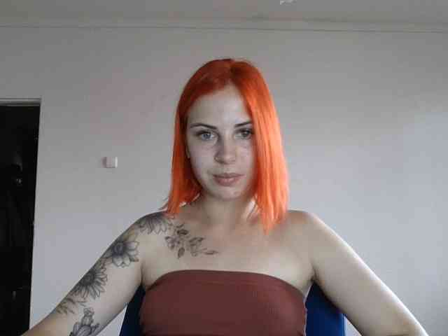 AlisMoona webcam