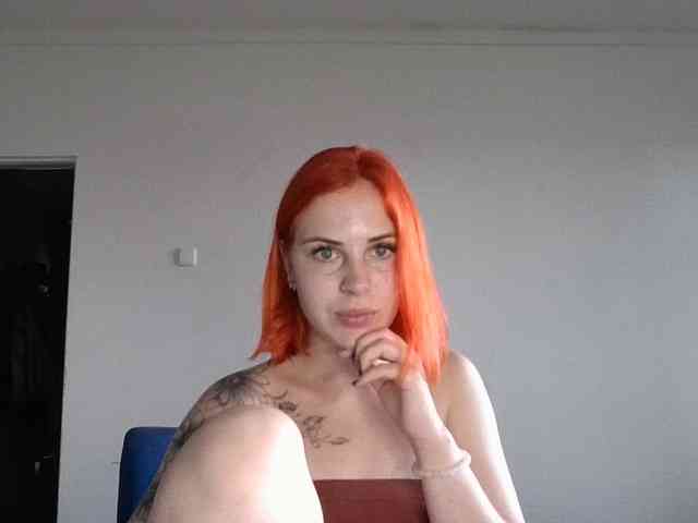 AlisMoona webcam