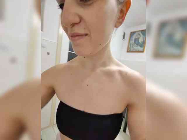 candy-J webcam