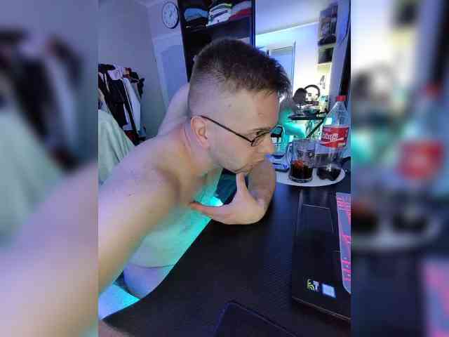 candy-J webcam