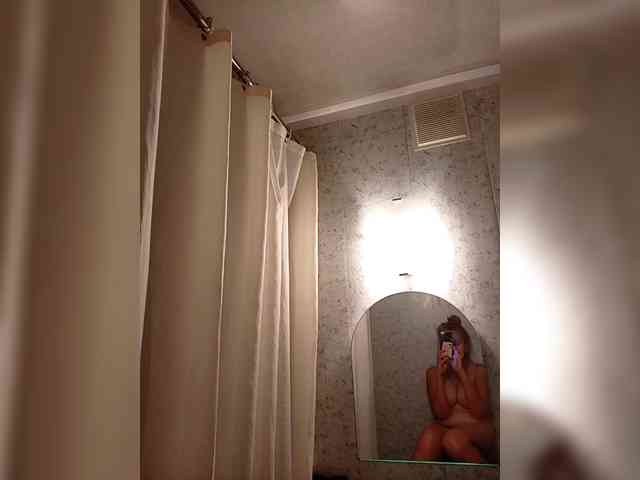 Malika25 webcam
