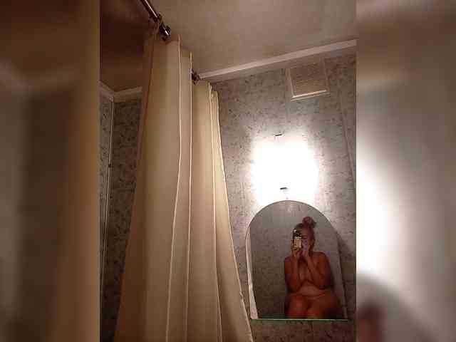 Malika25 webcam